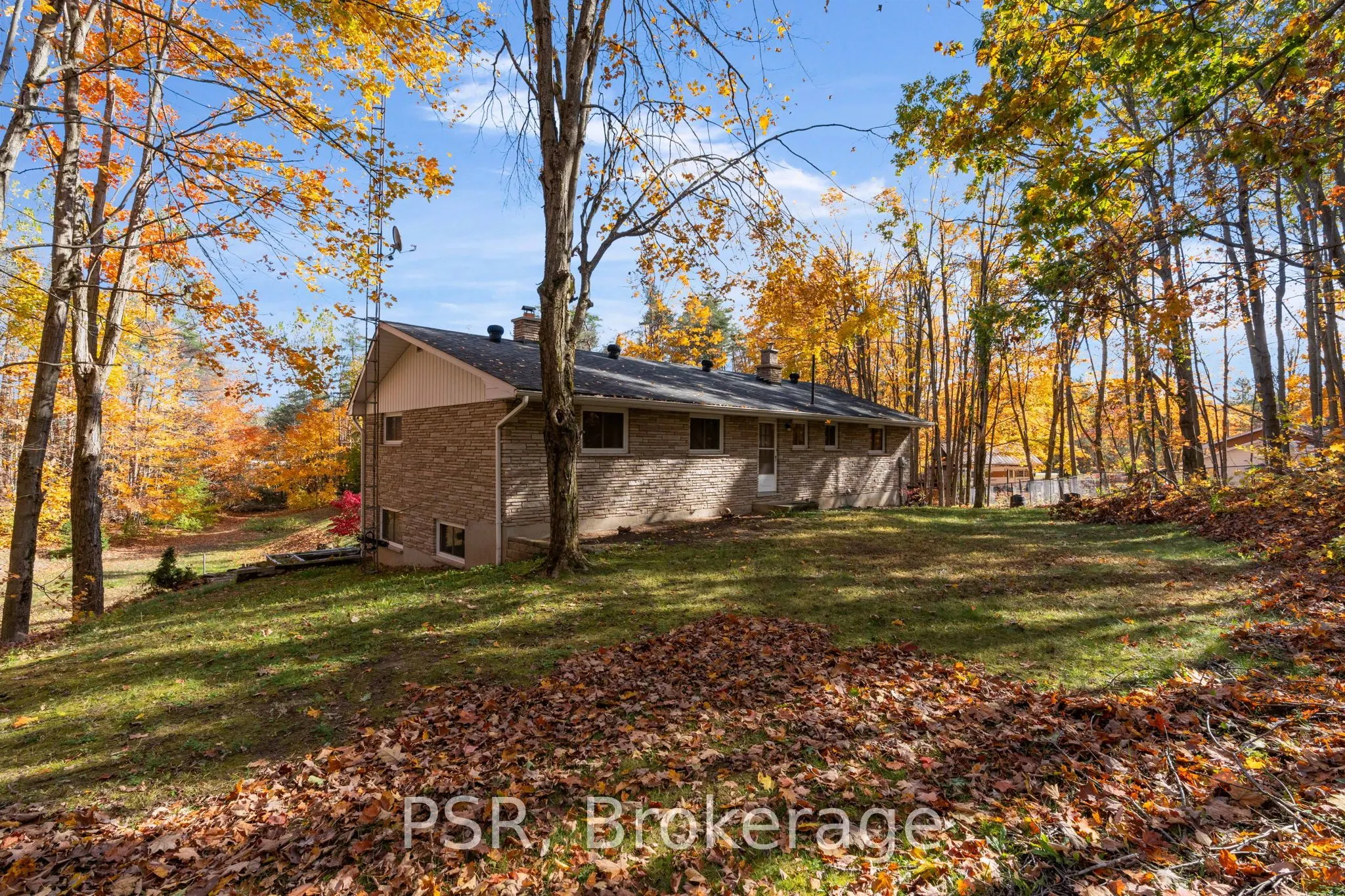 1632 Old Barrie Road E