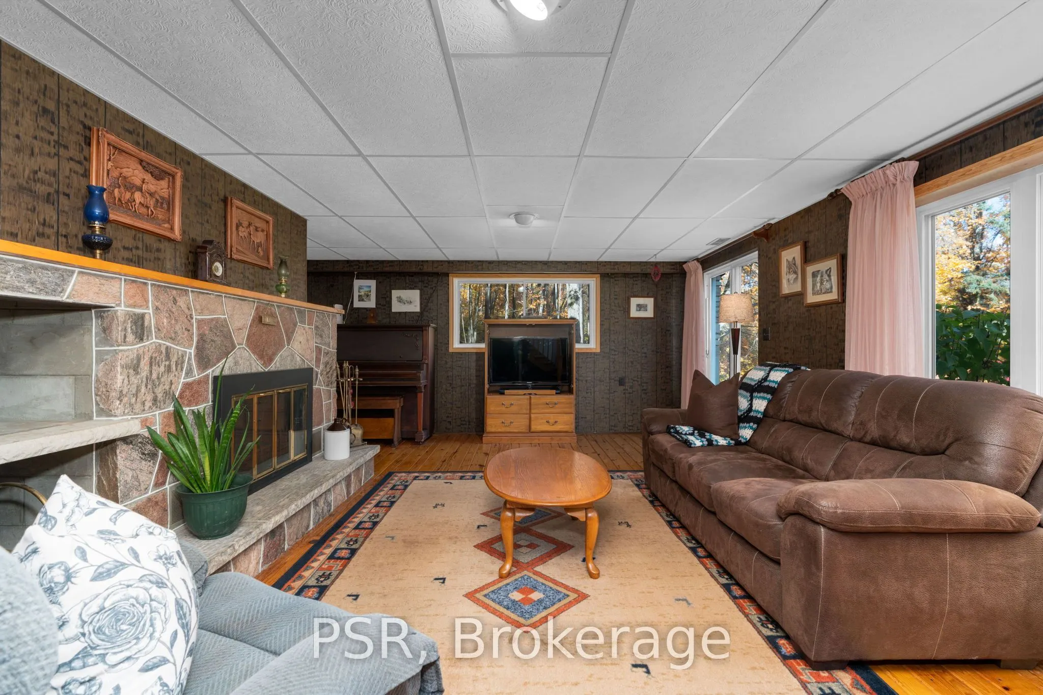 1632 Old Barrie Road E