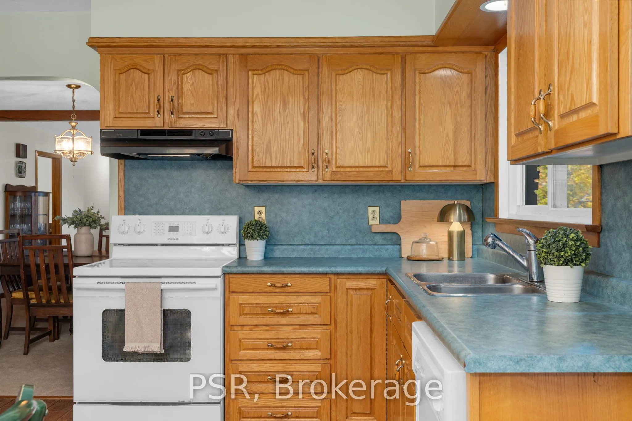 1632 Old Barrie Road E