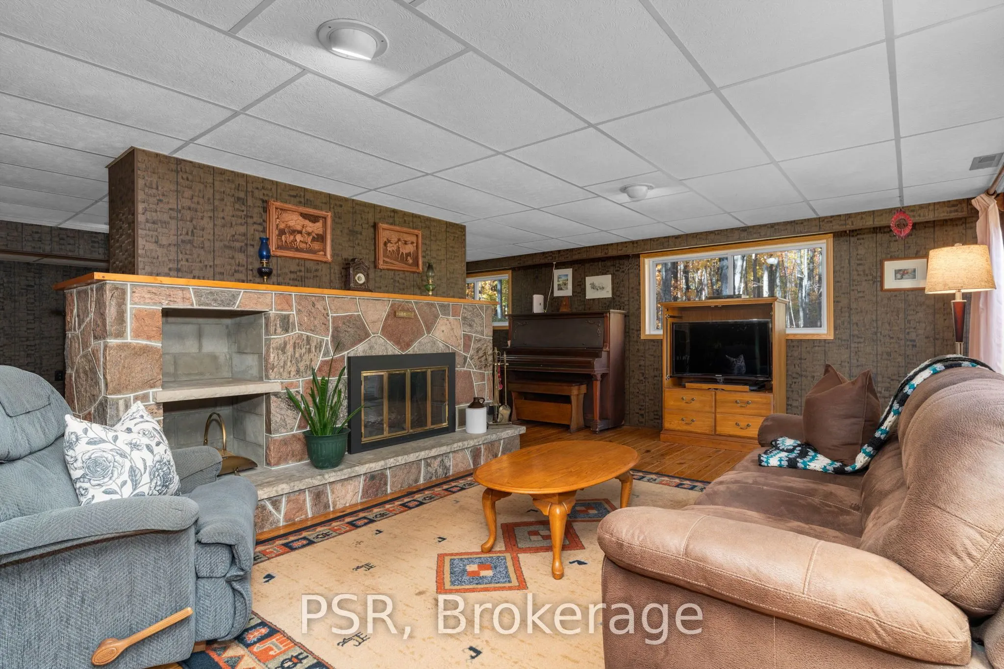 1632 Old Barrie Road E