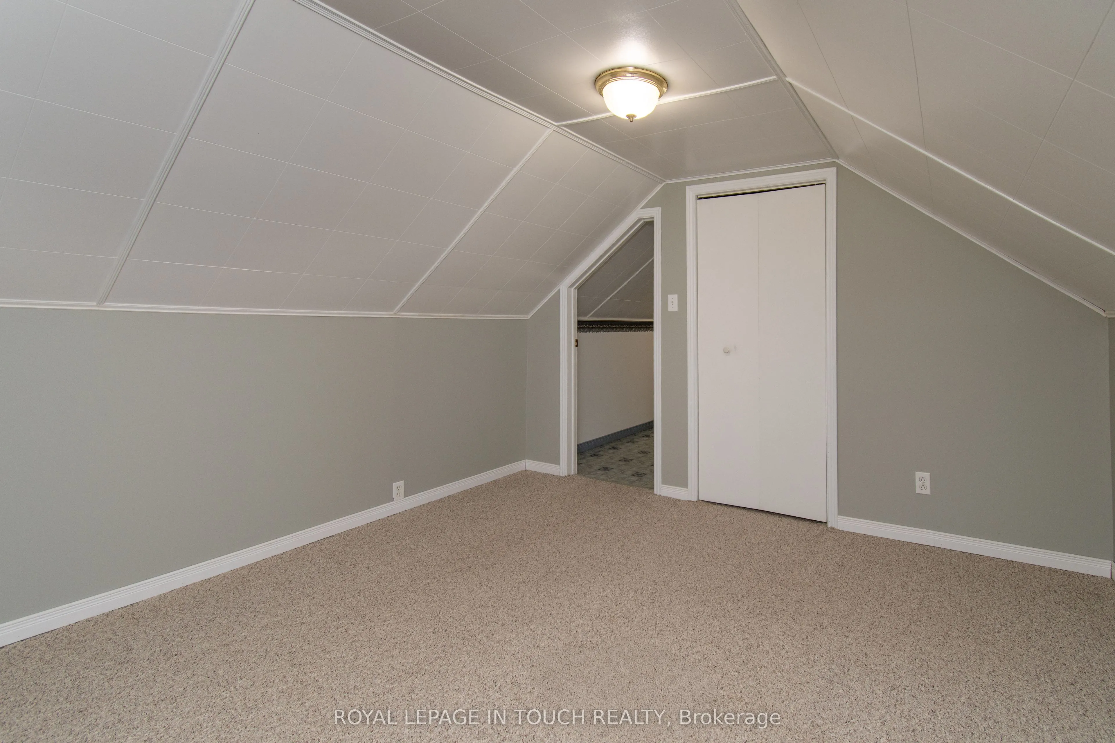 748 Overhead bridge Road