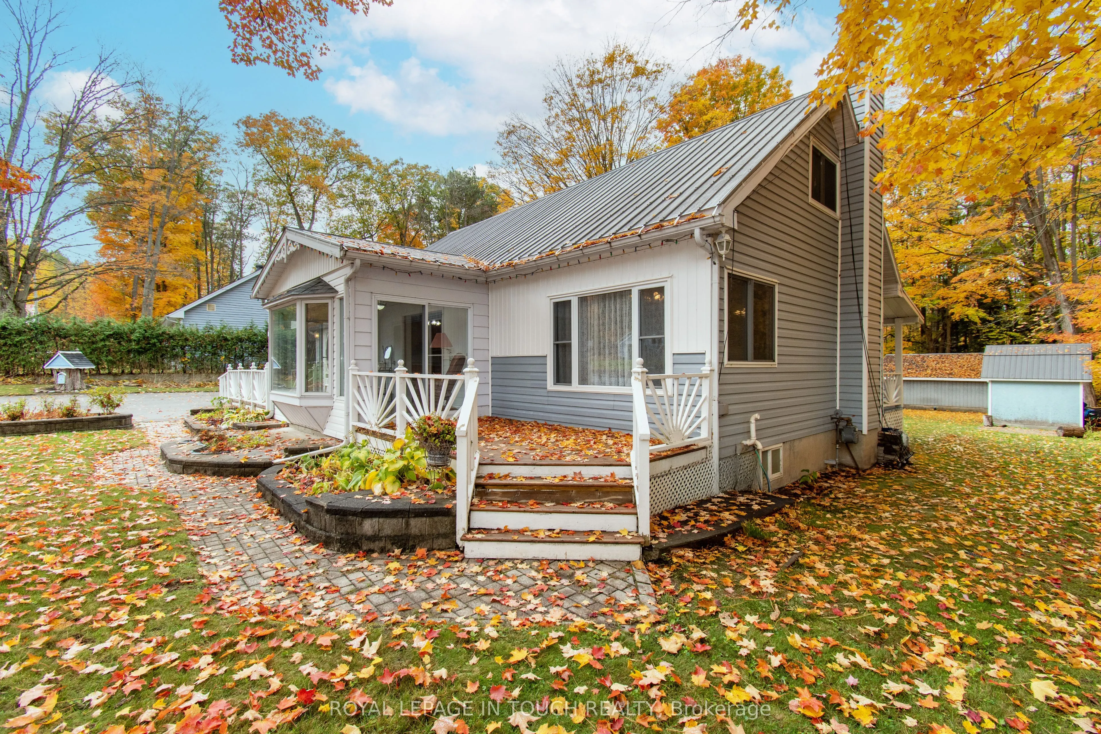 748 Overhead bridge Road