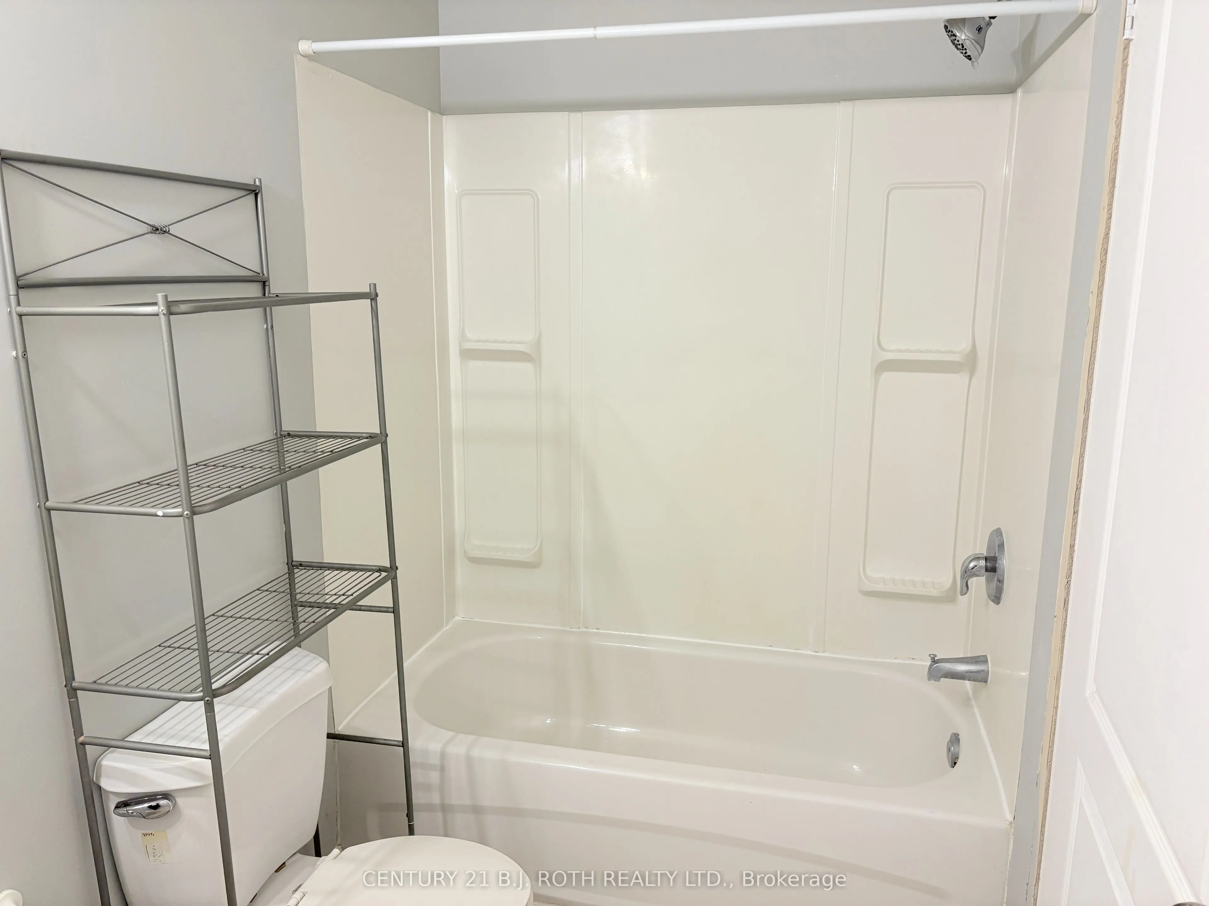 19 Dunlop Street W, #104