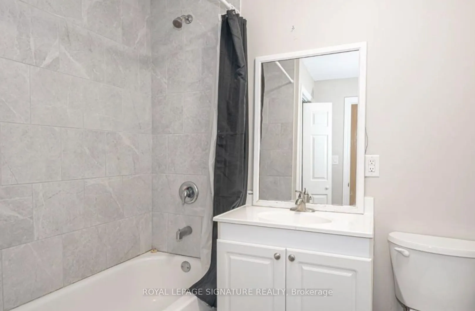 4 Jane Crescent, #Back/Lower