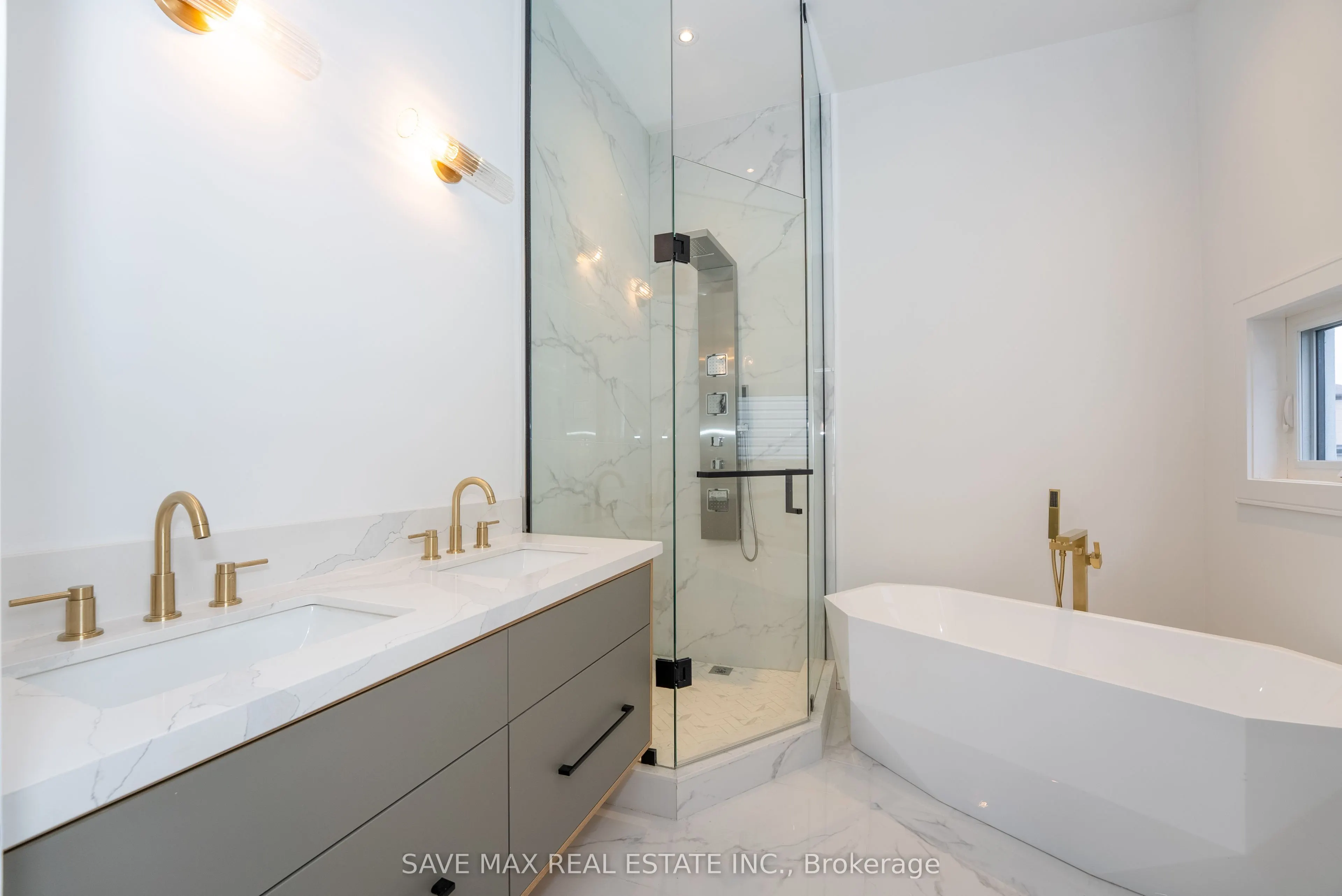 3775 Sunbank Crescent