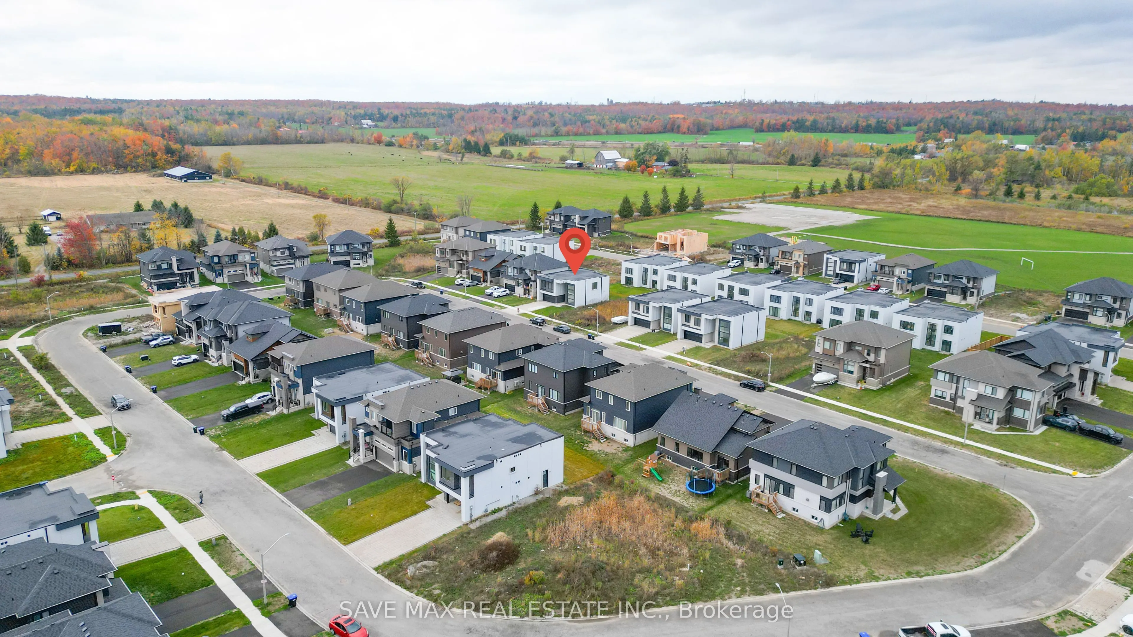 3775 Sunbank Crescent