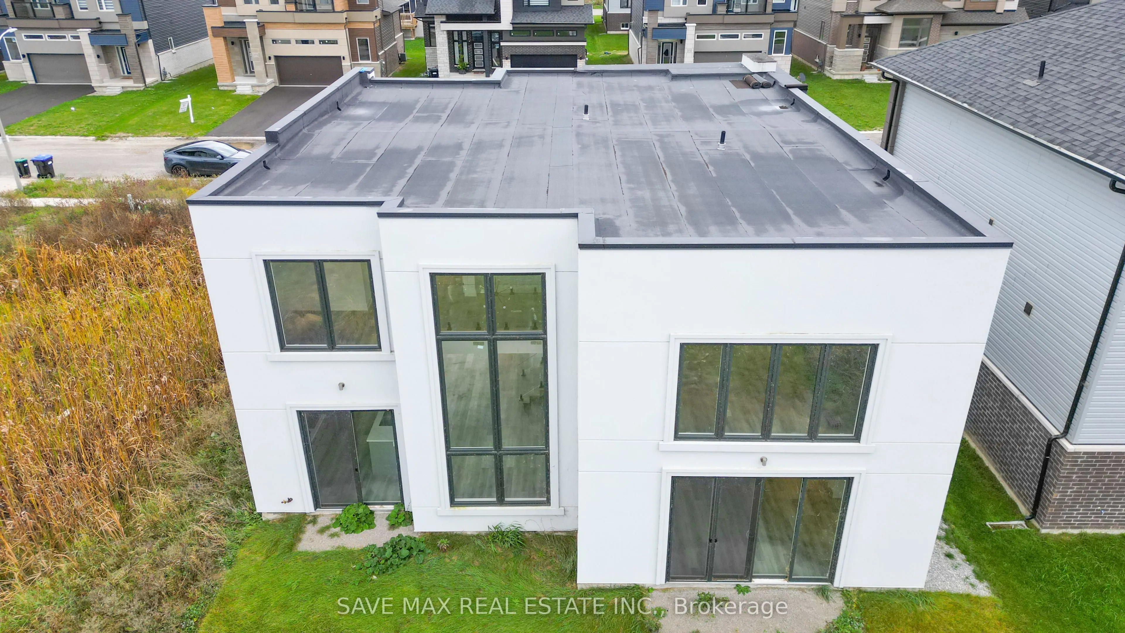 3775 Sunbank Crescent