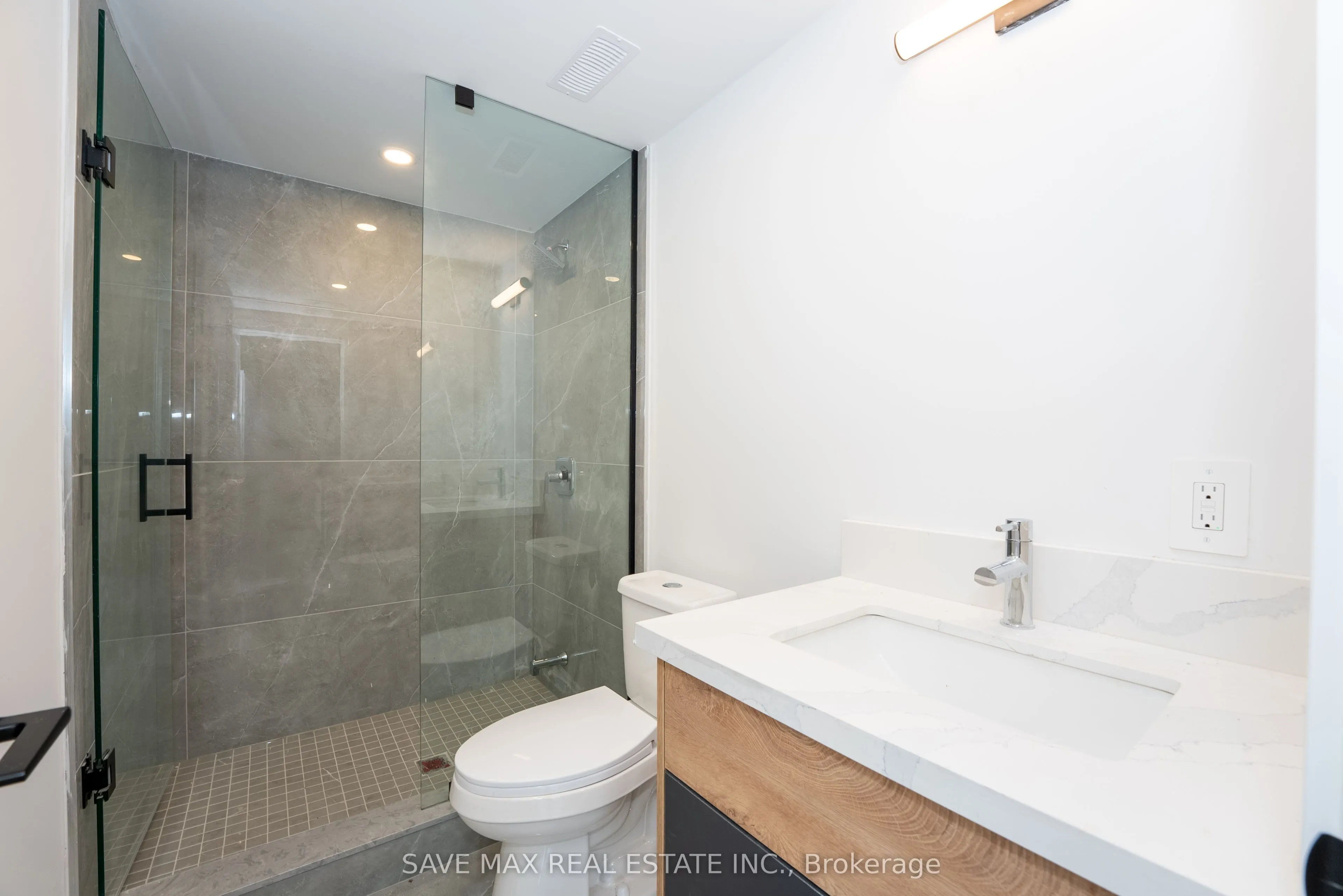 3775 Sunbank Crescent