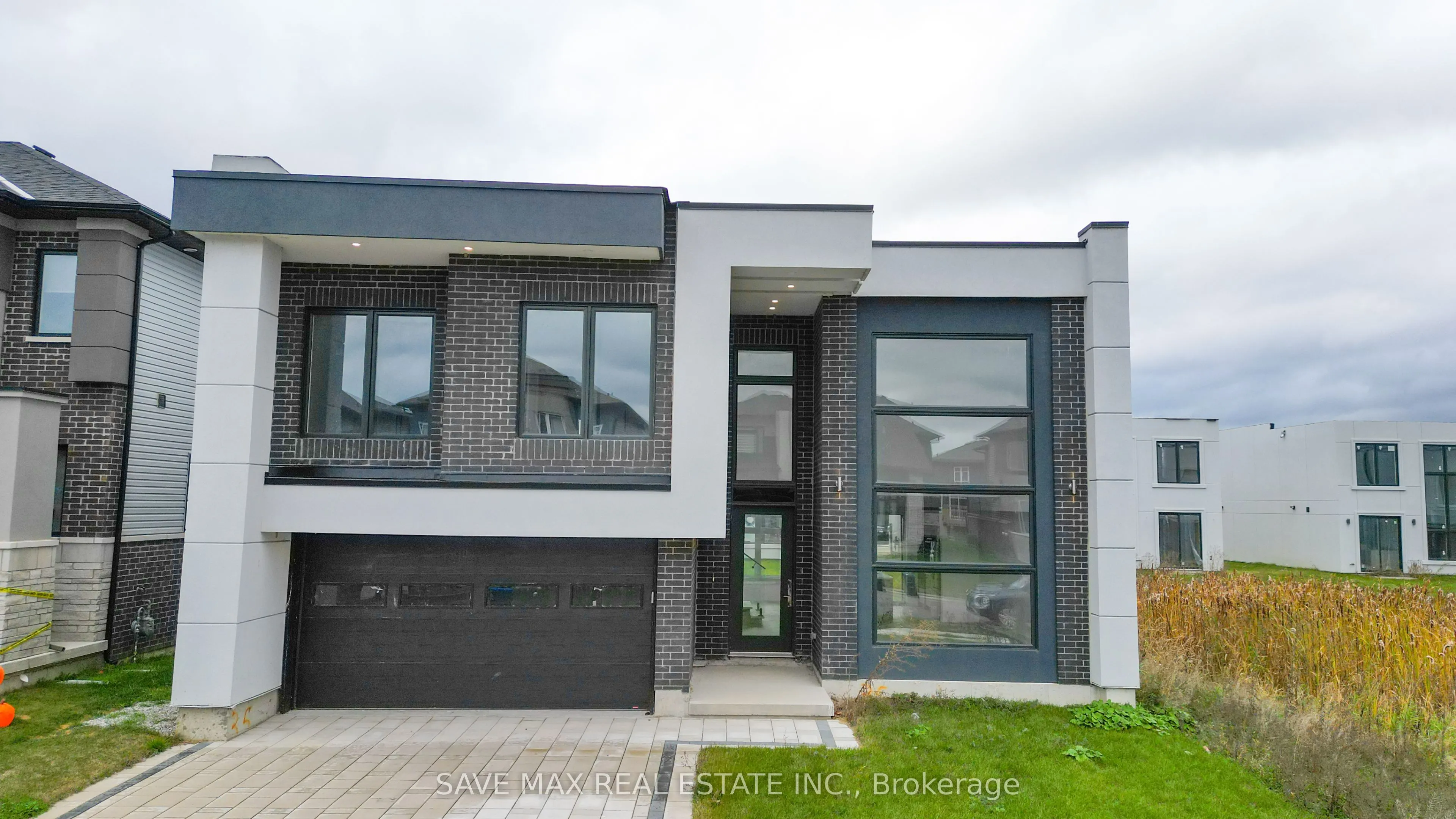 3775 Sunbank Crescent