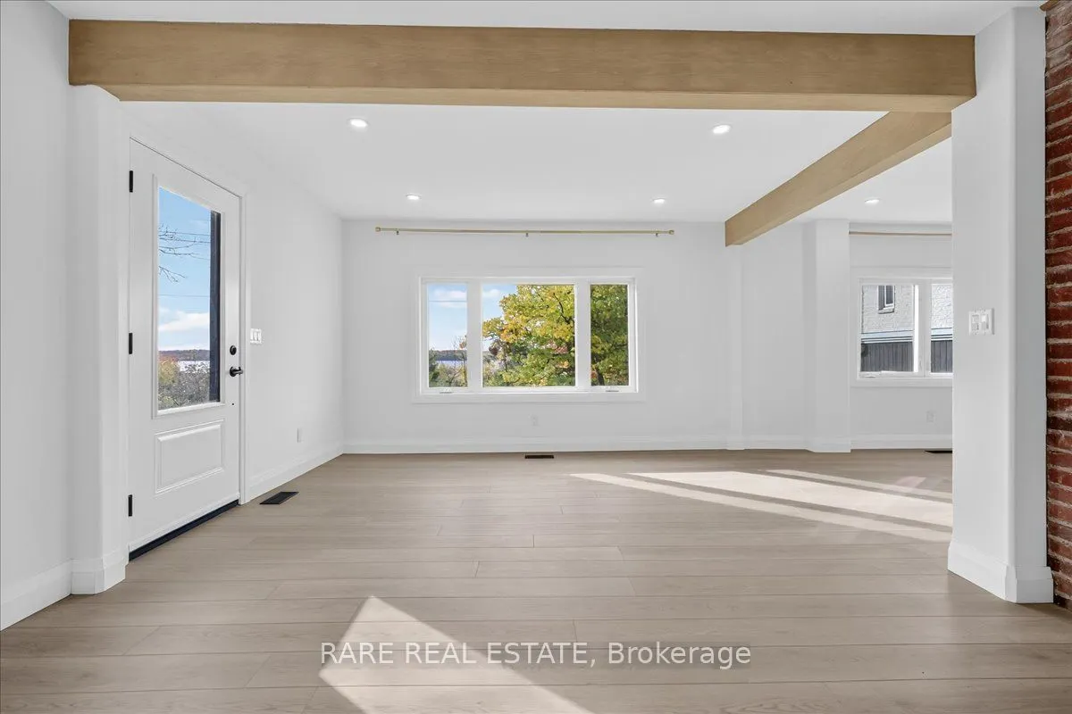 425 Codrington Street