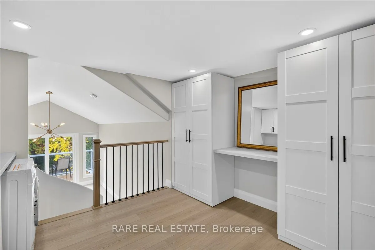 425 Codrington Street