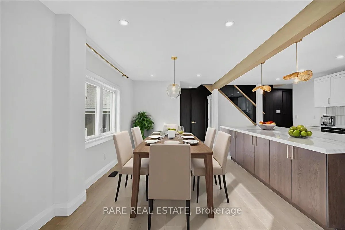 425 Codrington Street