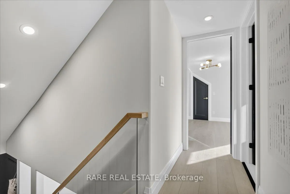 425 Codrington Street