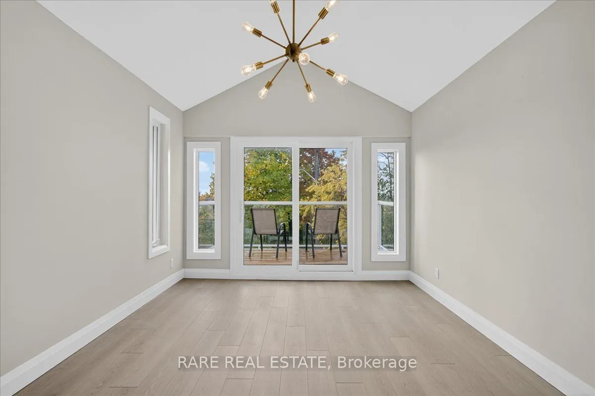 425 Codrington Street