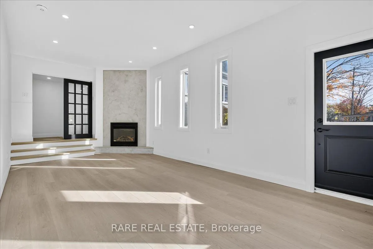 425 Codrington Street