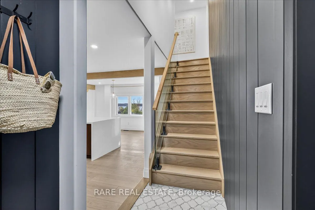 425 Codrington Street