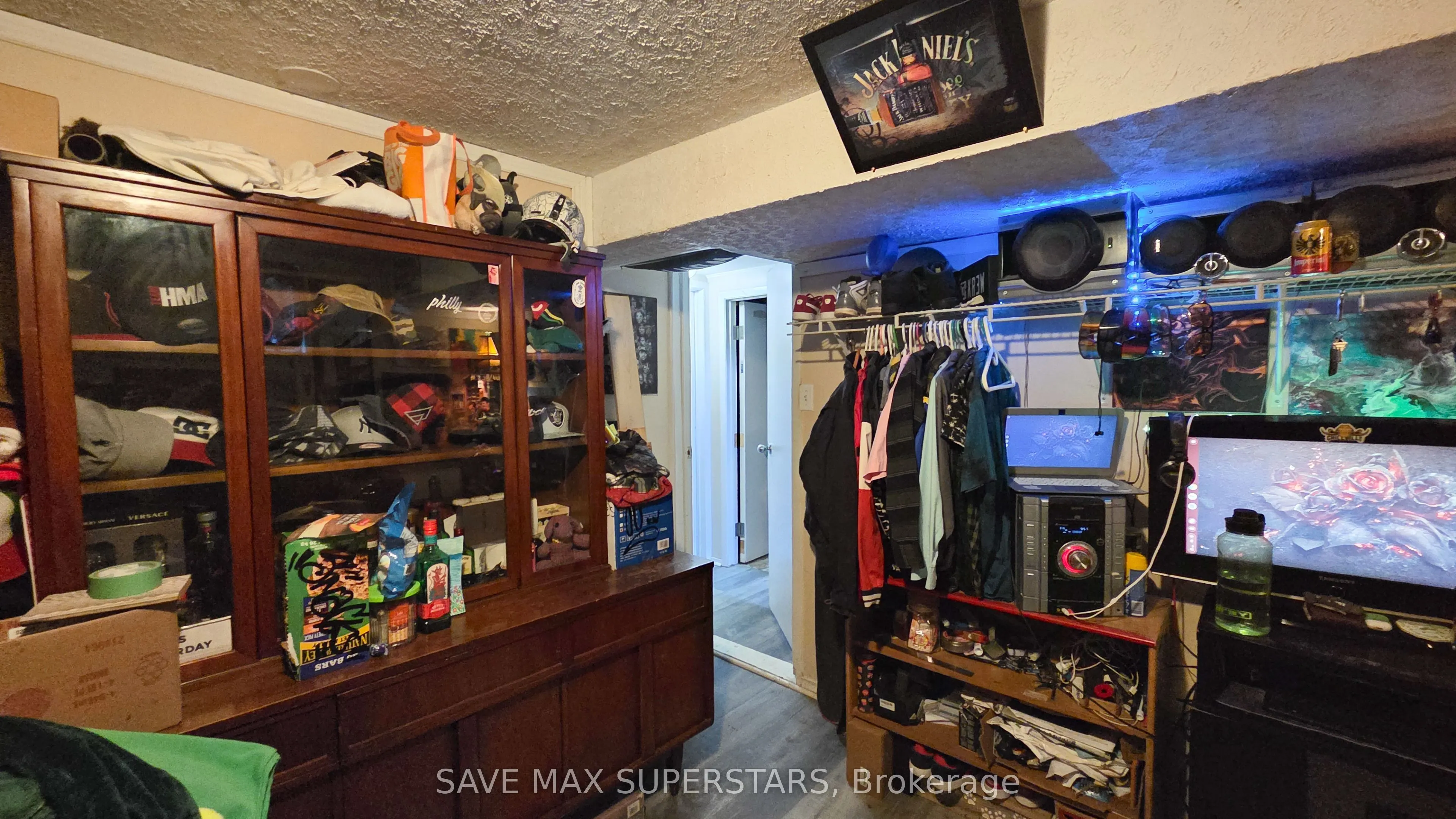 35 BERNICK Drive, #DUPLEX