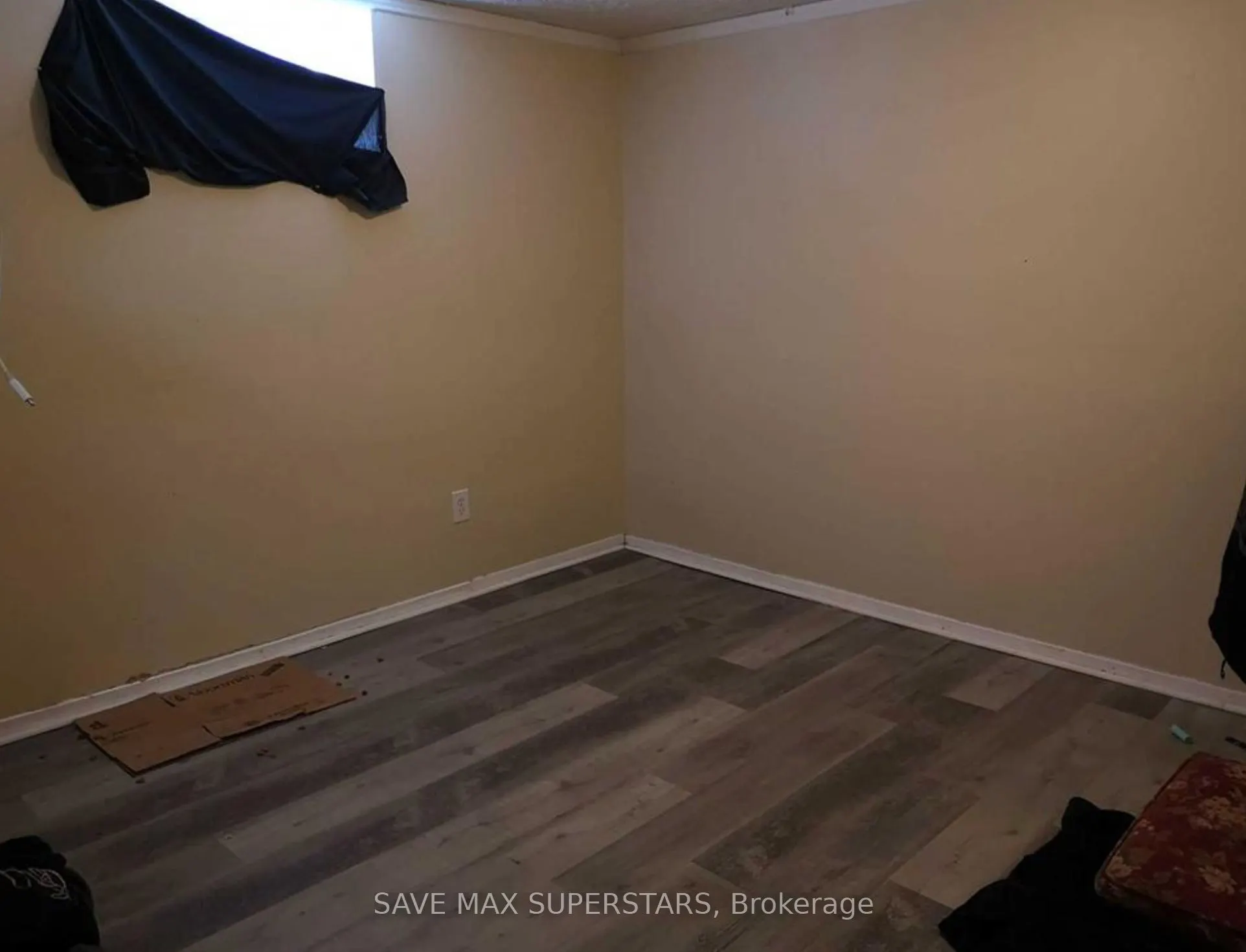 35 BERNICK Drive, #DUPLEX