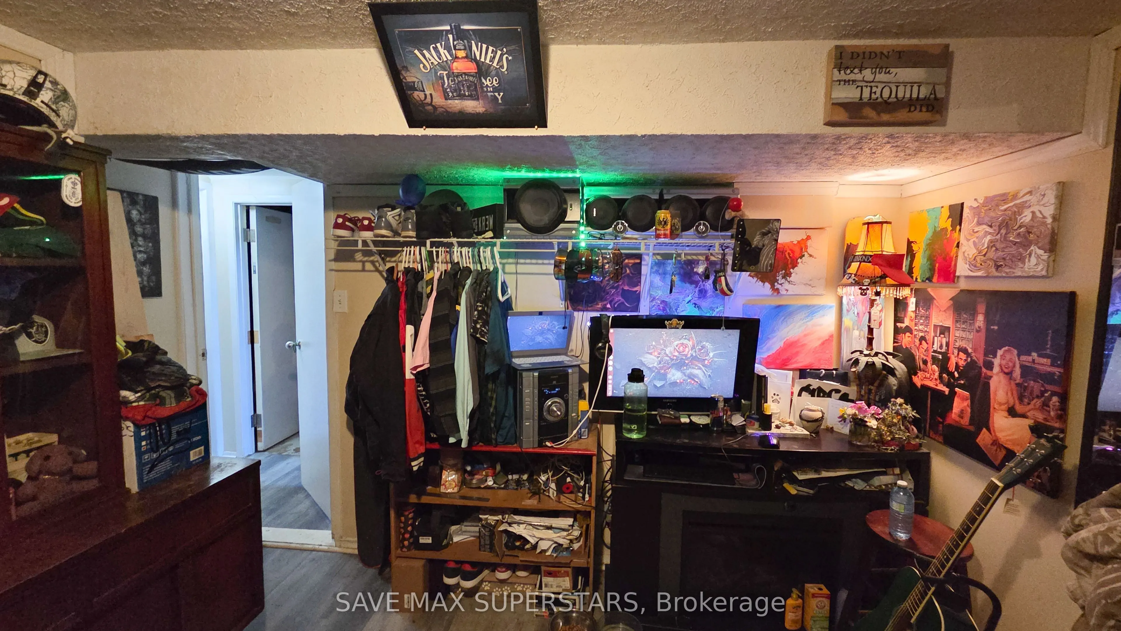 35 BERNICK Drive, #DUPLEX