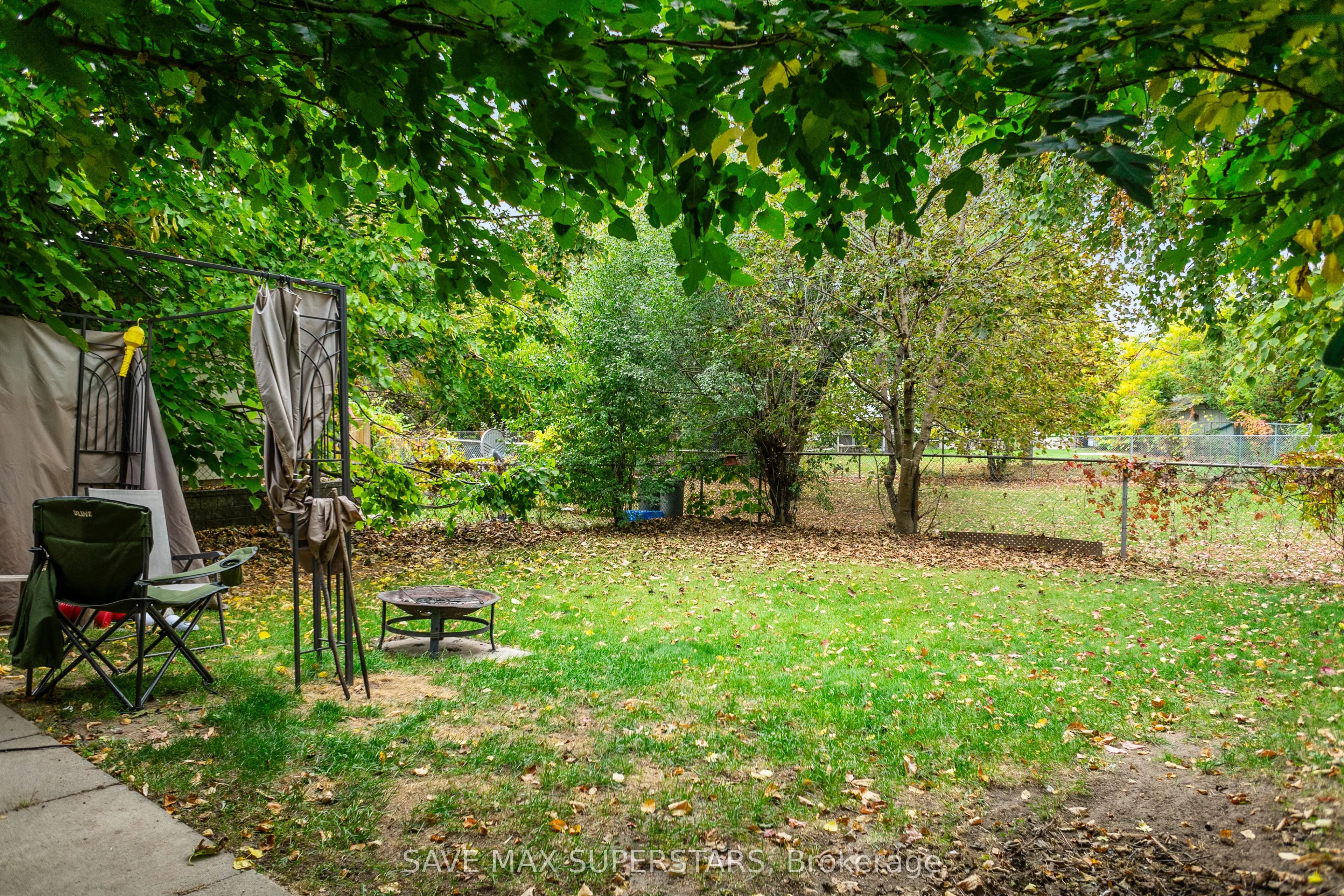 35 BERNICK Drive, #DUPLEX