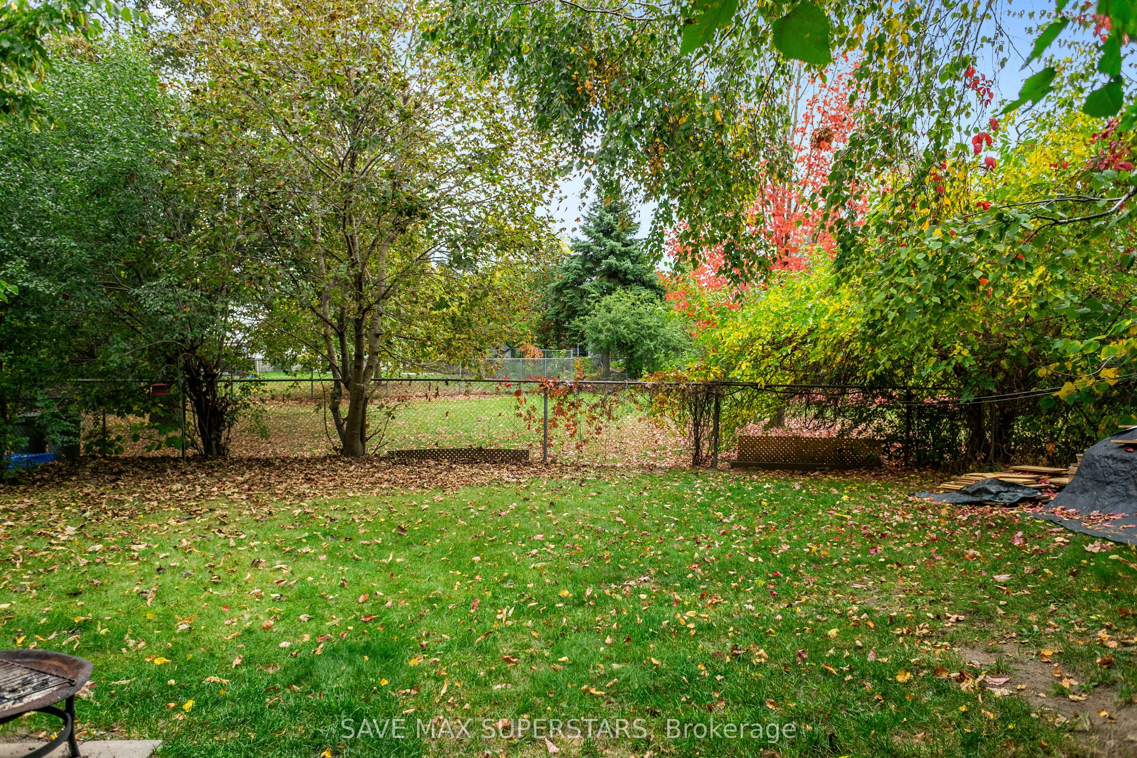 35 BERNICK Drive, #DUPLEX