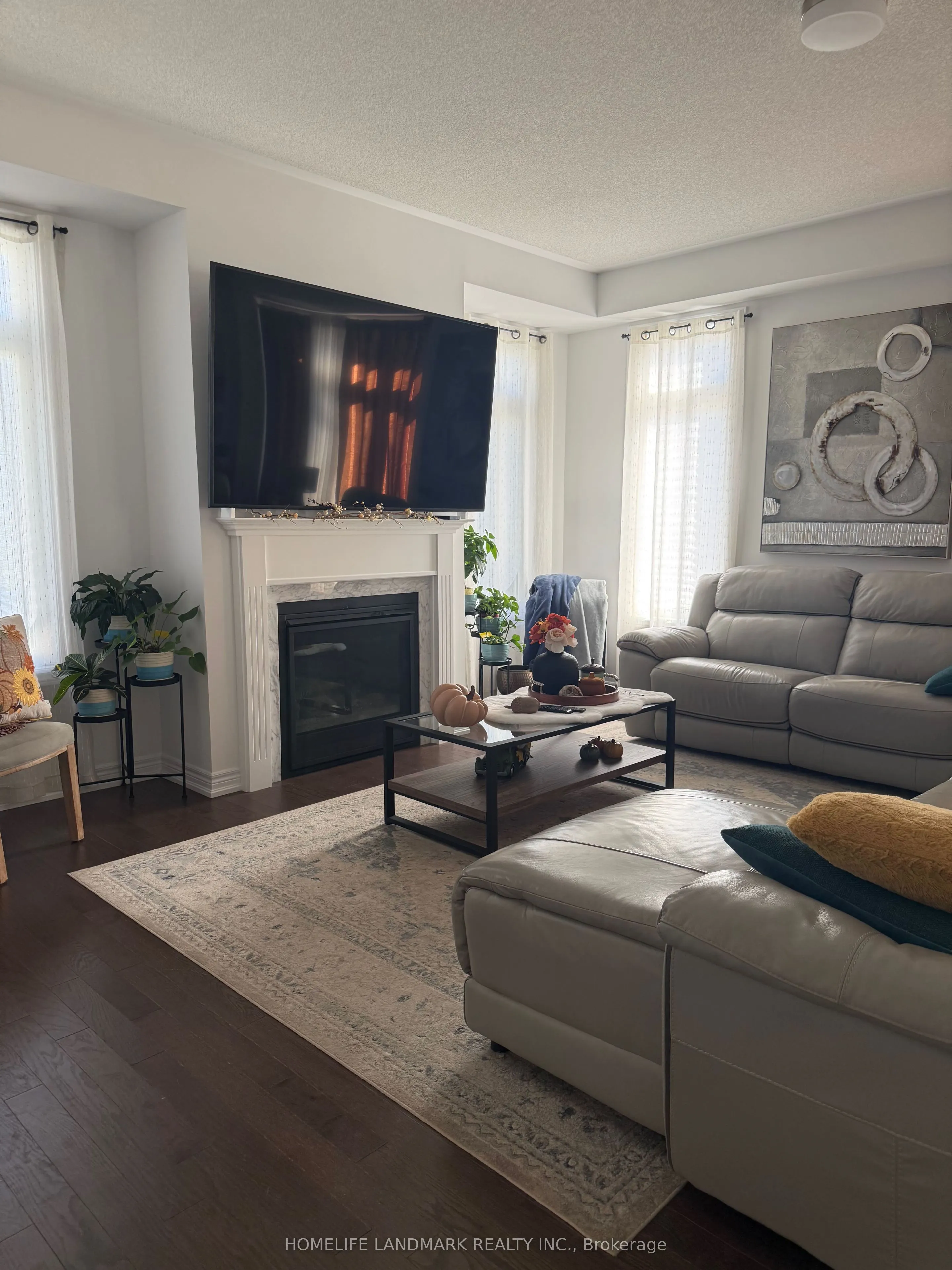 21 Kingsbury Trail E