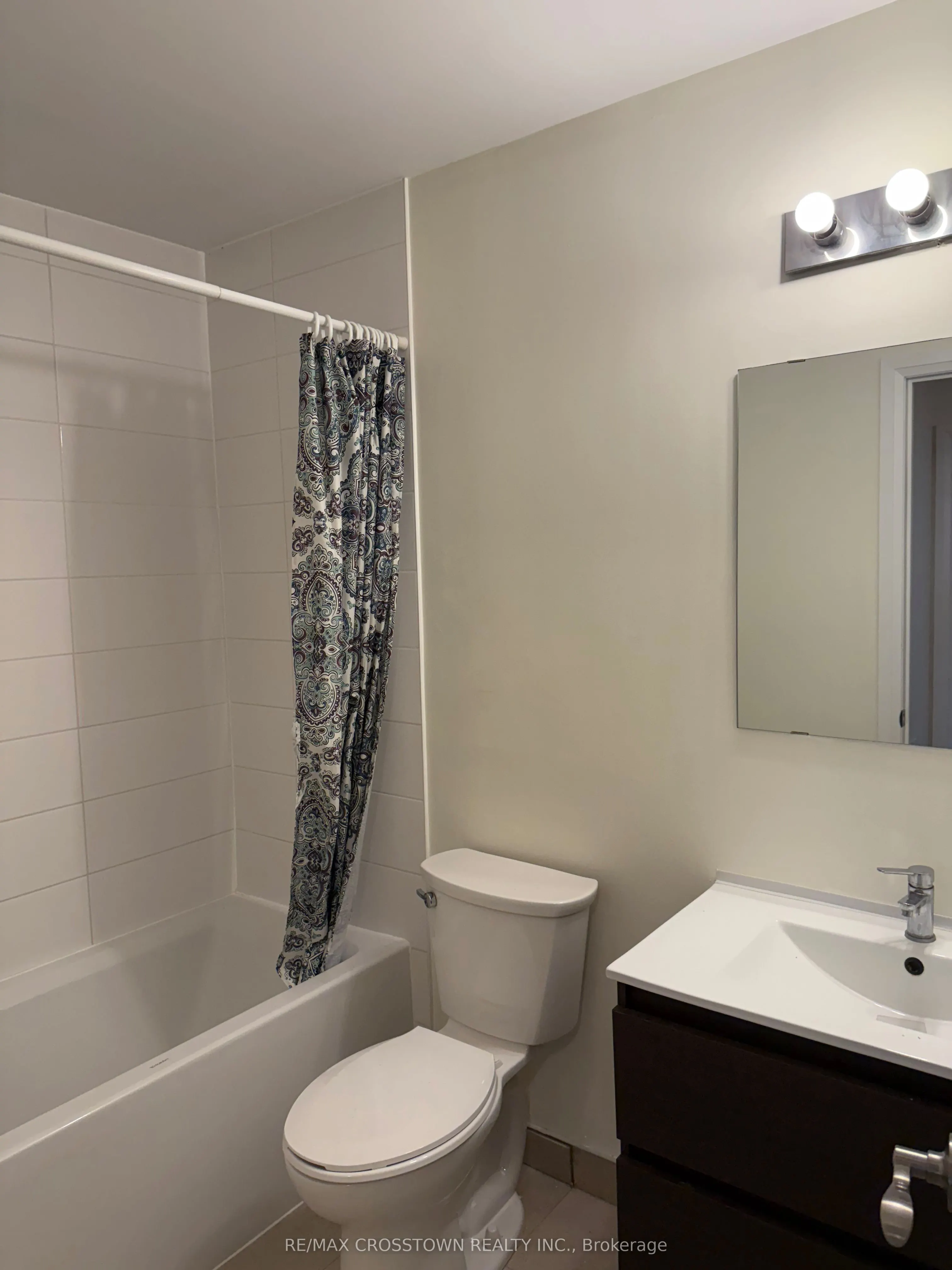 376 Blake Street, #5