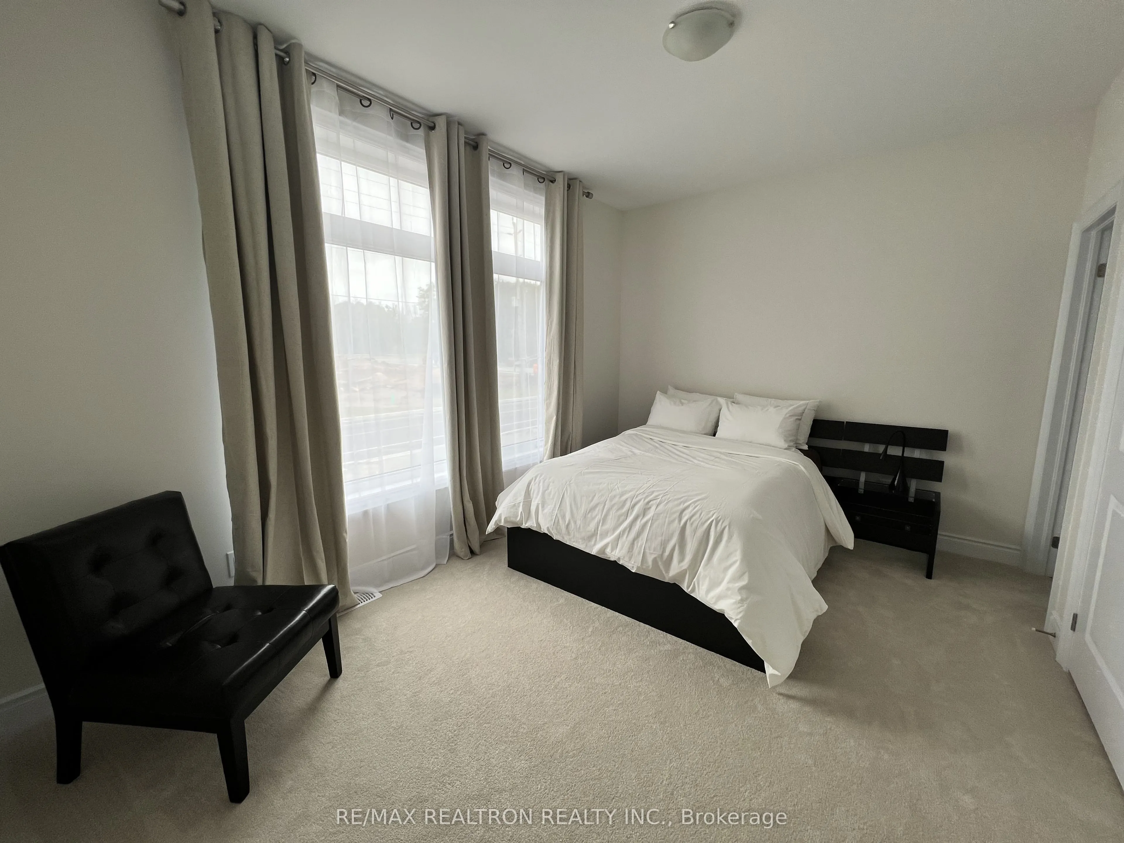 280 Ramblewood Drive