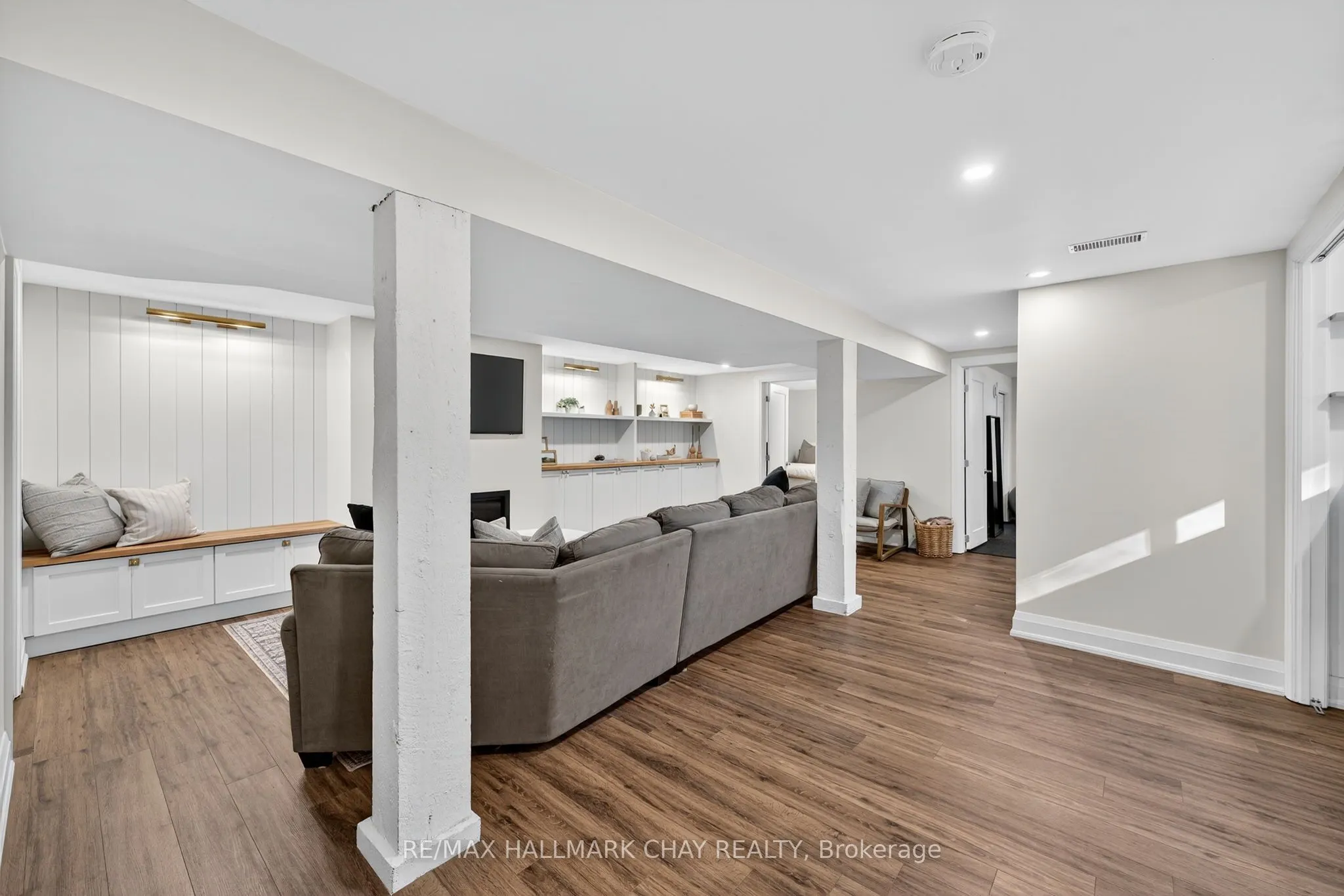 255 Codrington Street