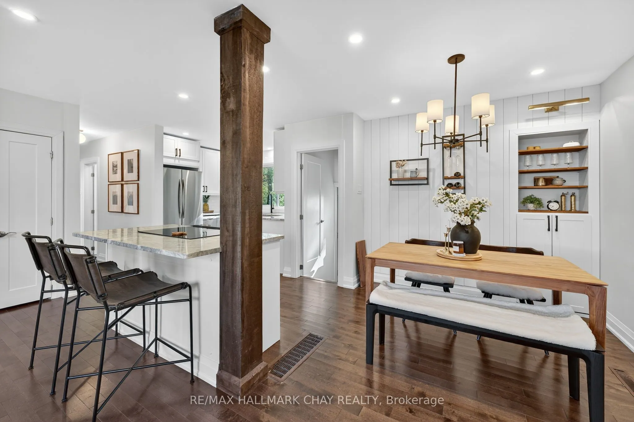 255 Codrington Street