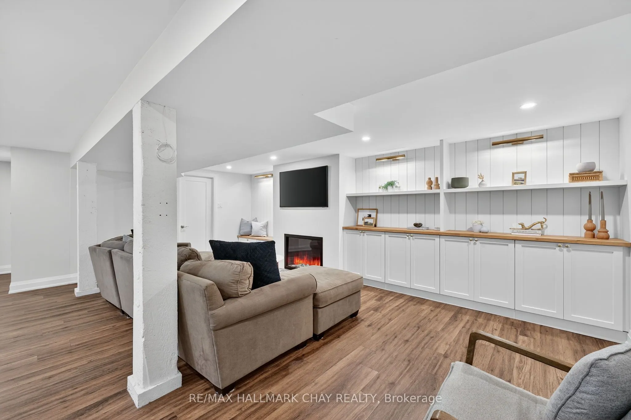 255 Codrington Street