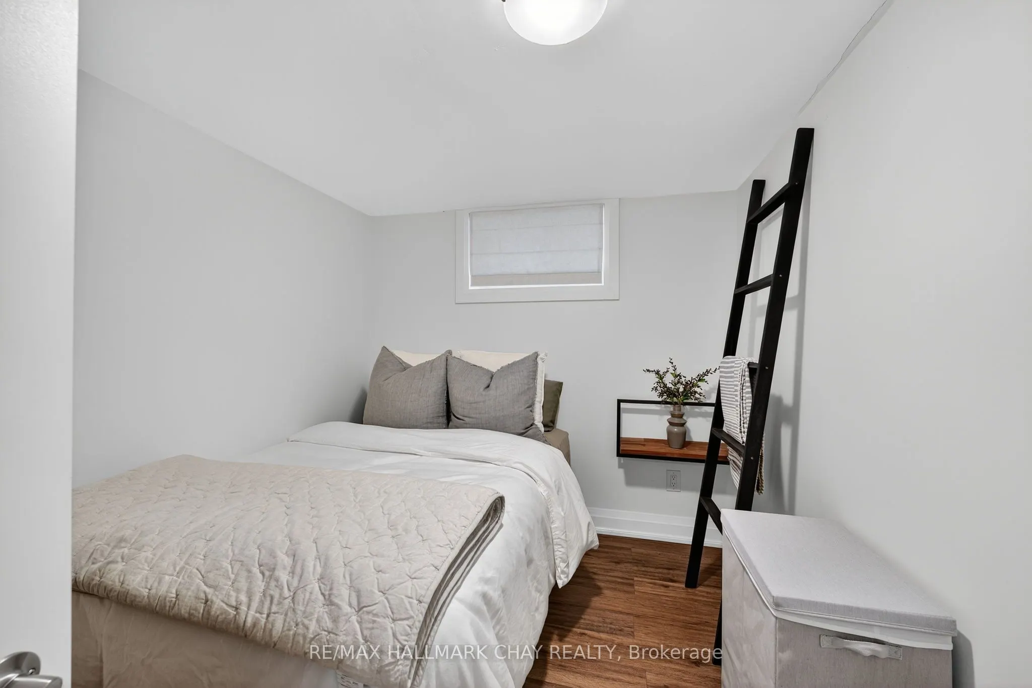 255 Codrington Street