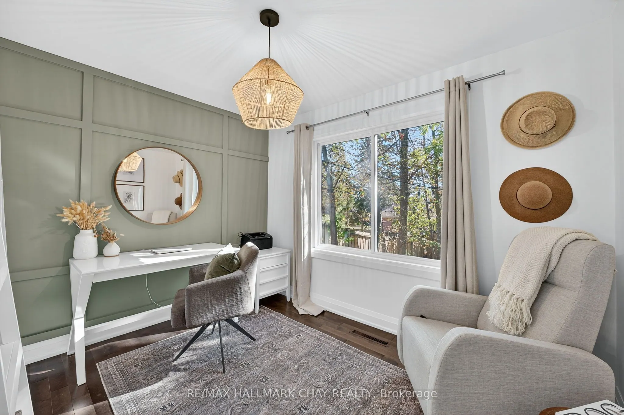 255 Codrington Street