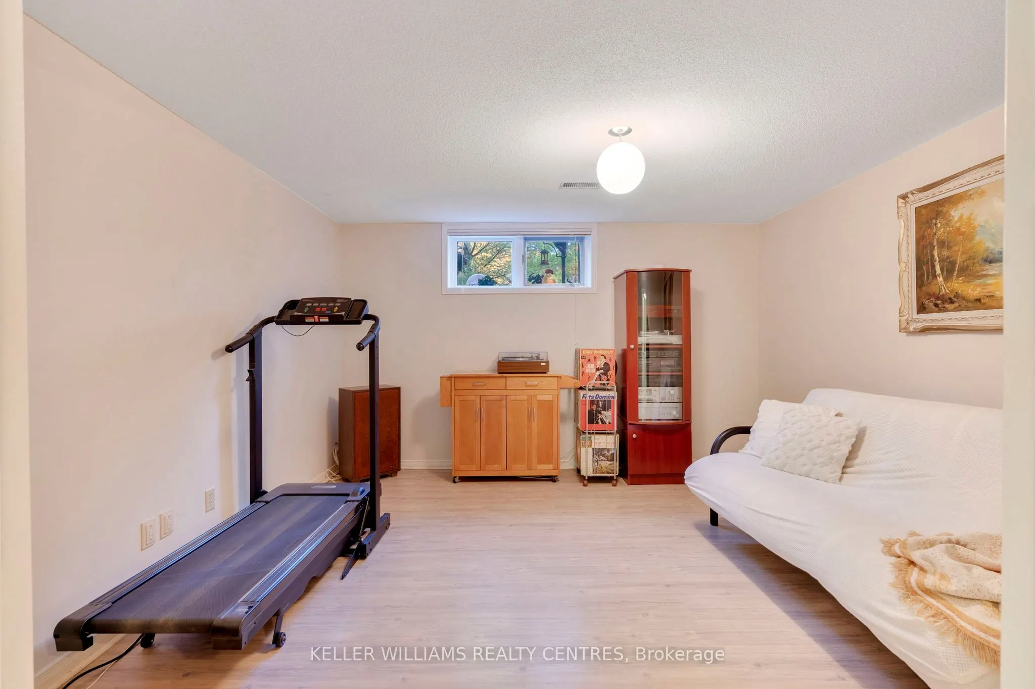 11 Birchmount Circle