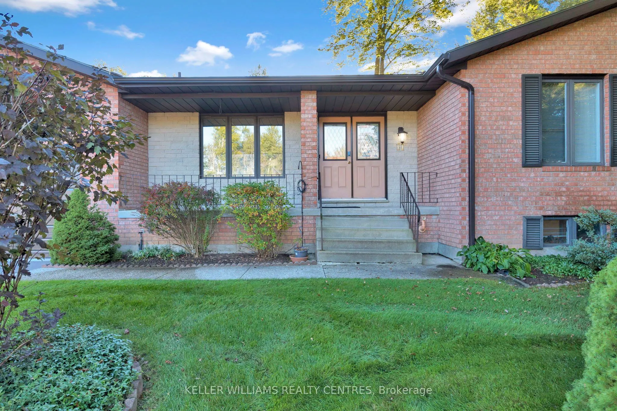 11 Birchmount Circle