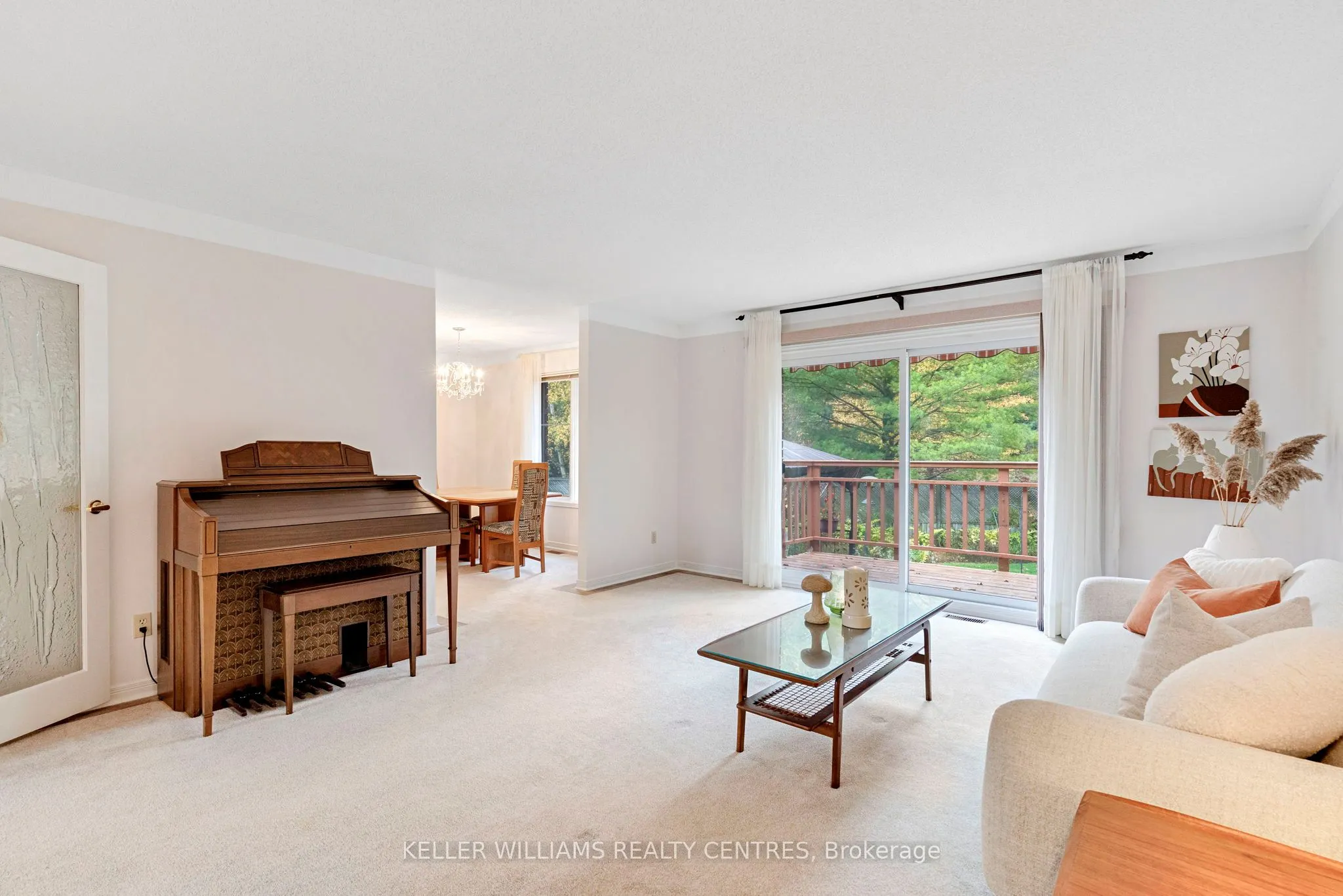 11 Birchmount Circle