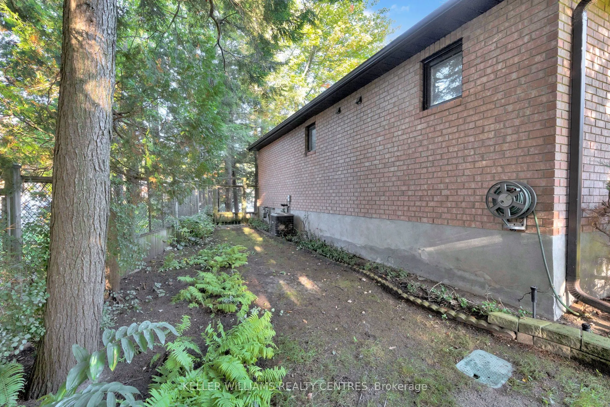 11 Birchmount Circle