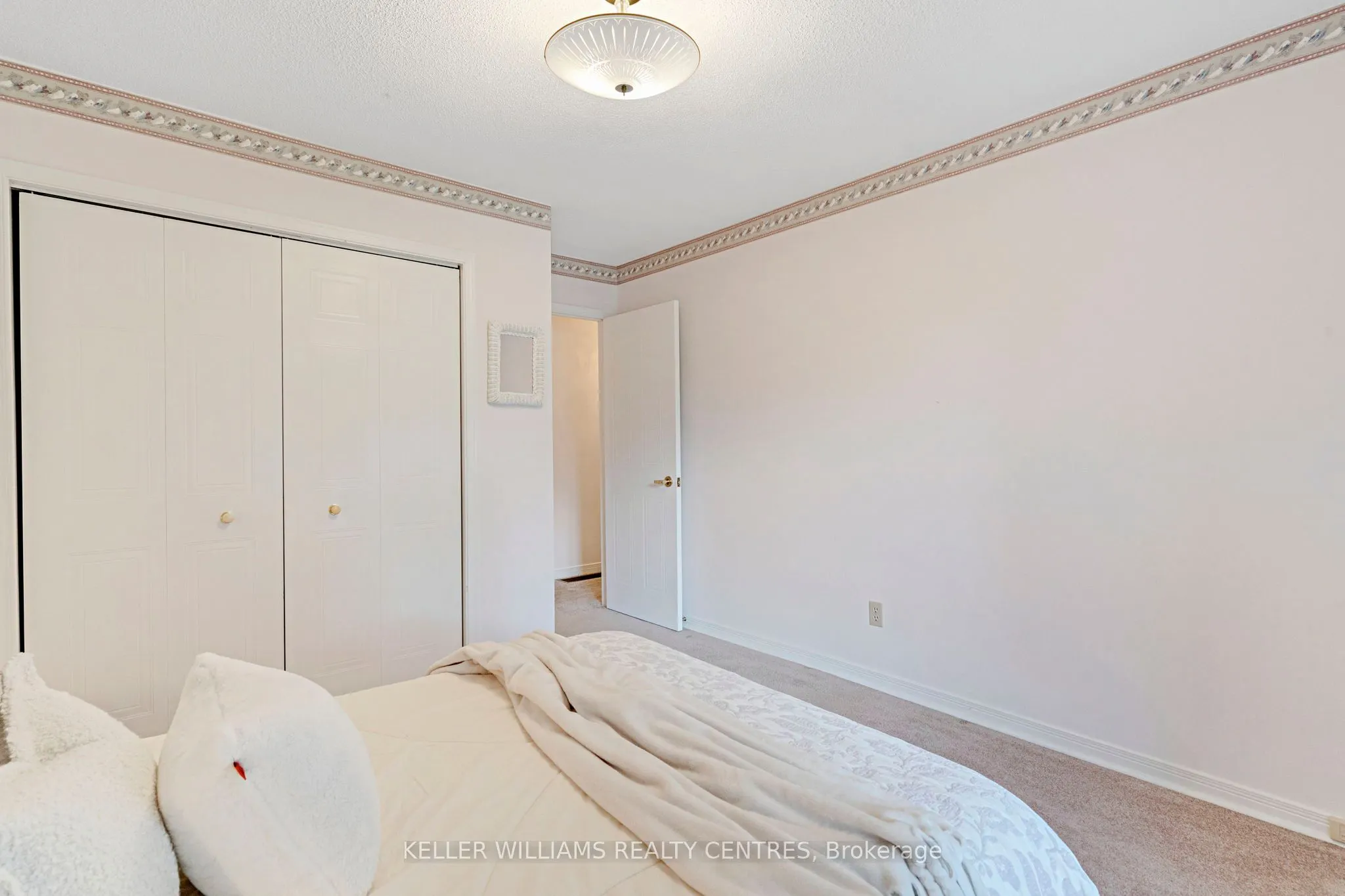 11 Birchmount Circle