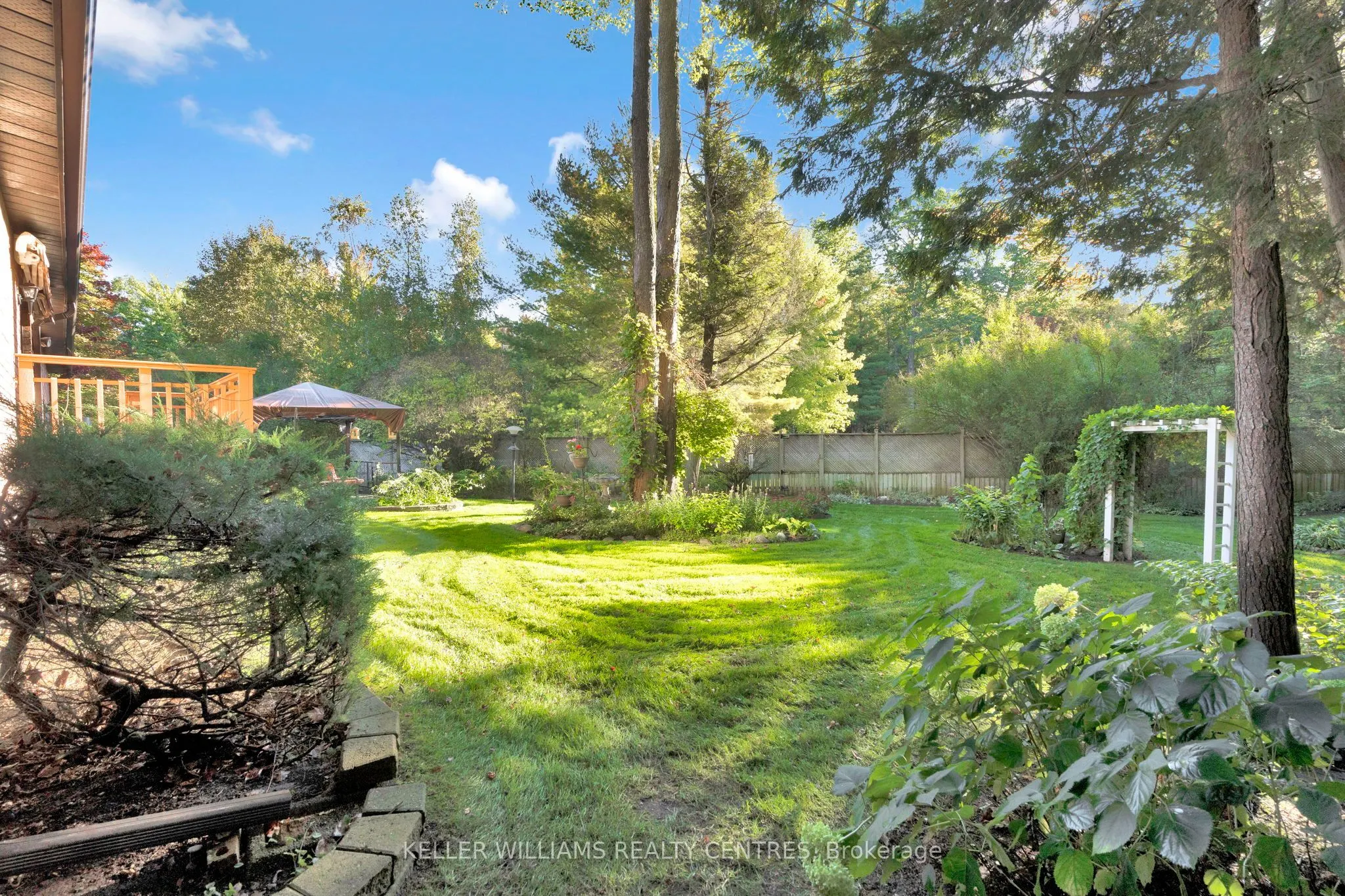 11 Birchmount Circle