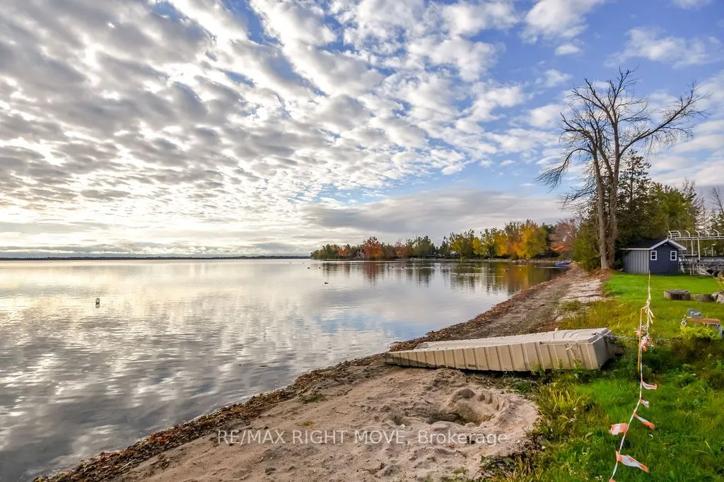 1467 Cunningham Crescent