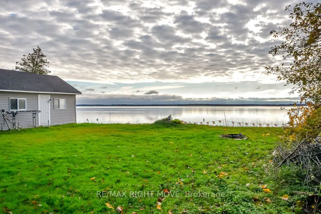 1467 Cunningham Crescent