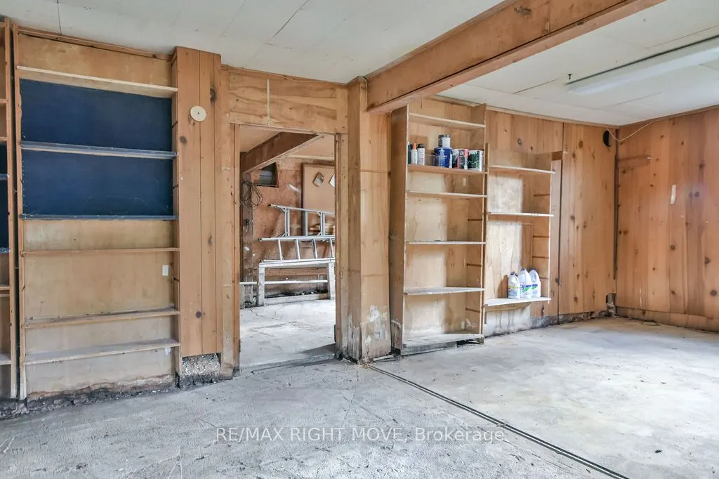 1467 Cunningham Crescent