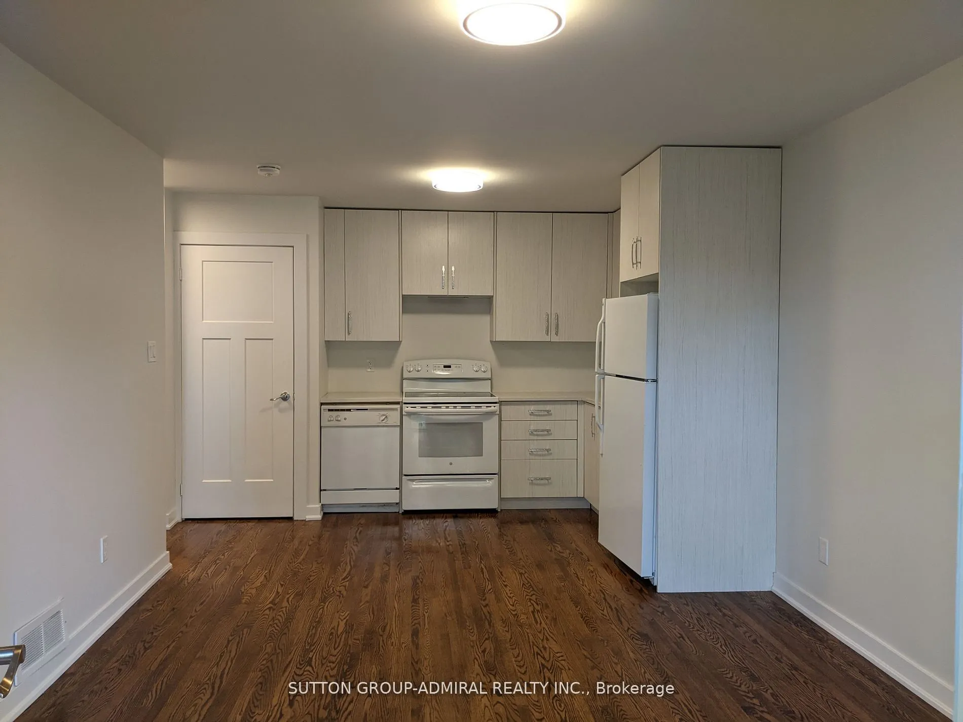 31 JEFFREY Street, #LOWER