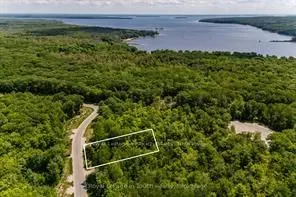 Lot 41 Explorers Landing