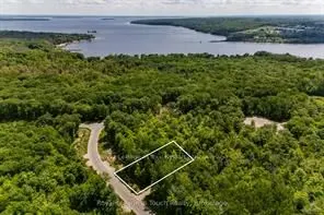 Lot 41 Explorers Landing