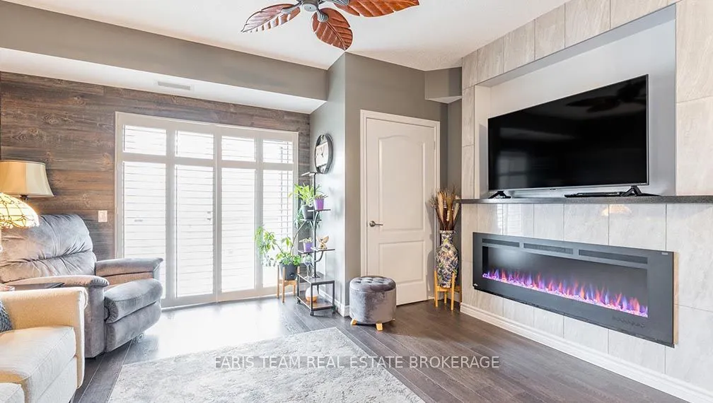 40 Ferndale Drive S, #210