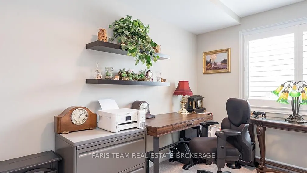 40 Ferndale Drive S, #210