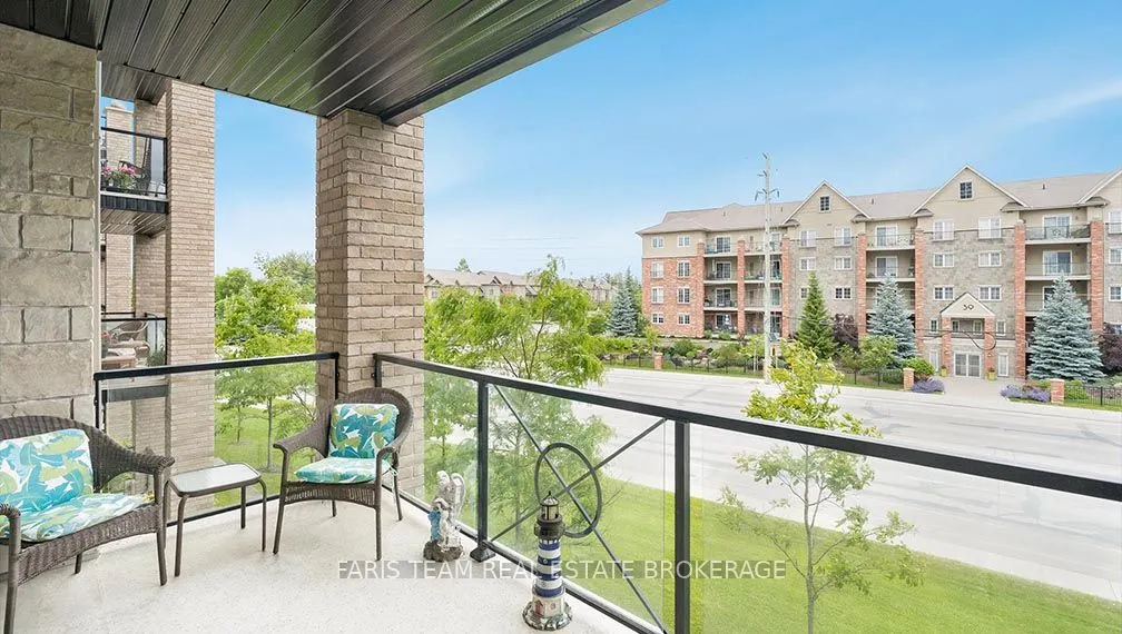 40 Ferndale Drive S, #210