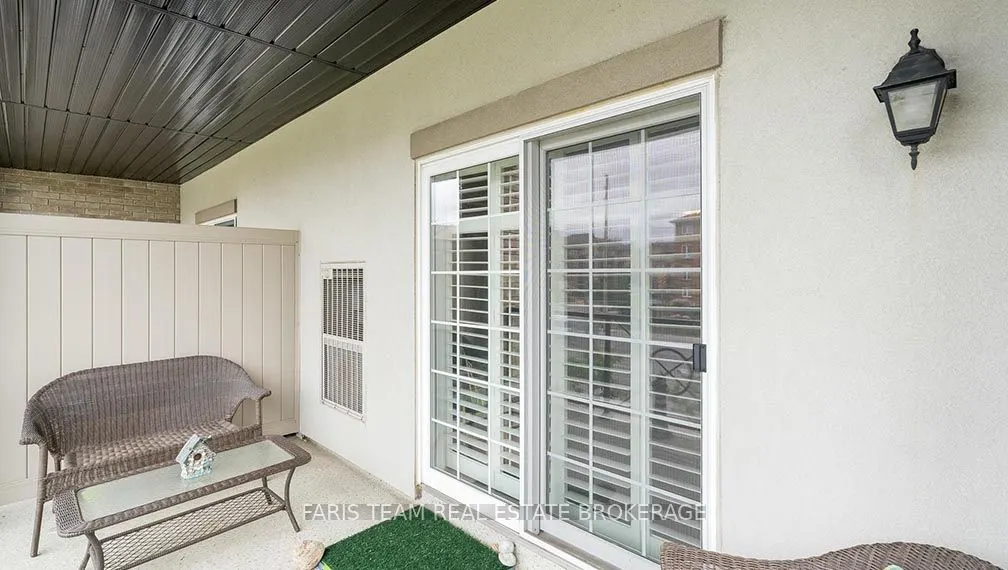 40 Ferndale Drive S, #210