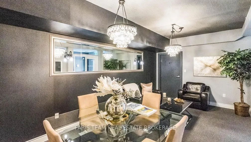 40 Ferndale Drive S, #210